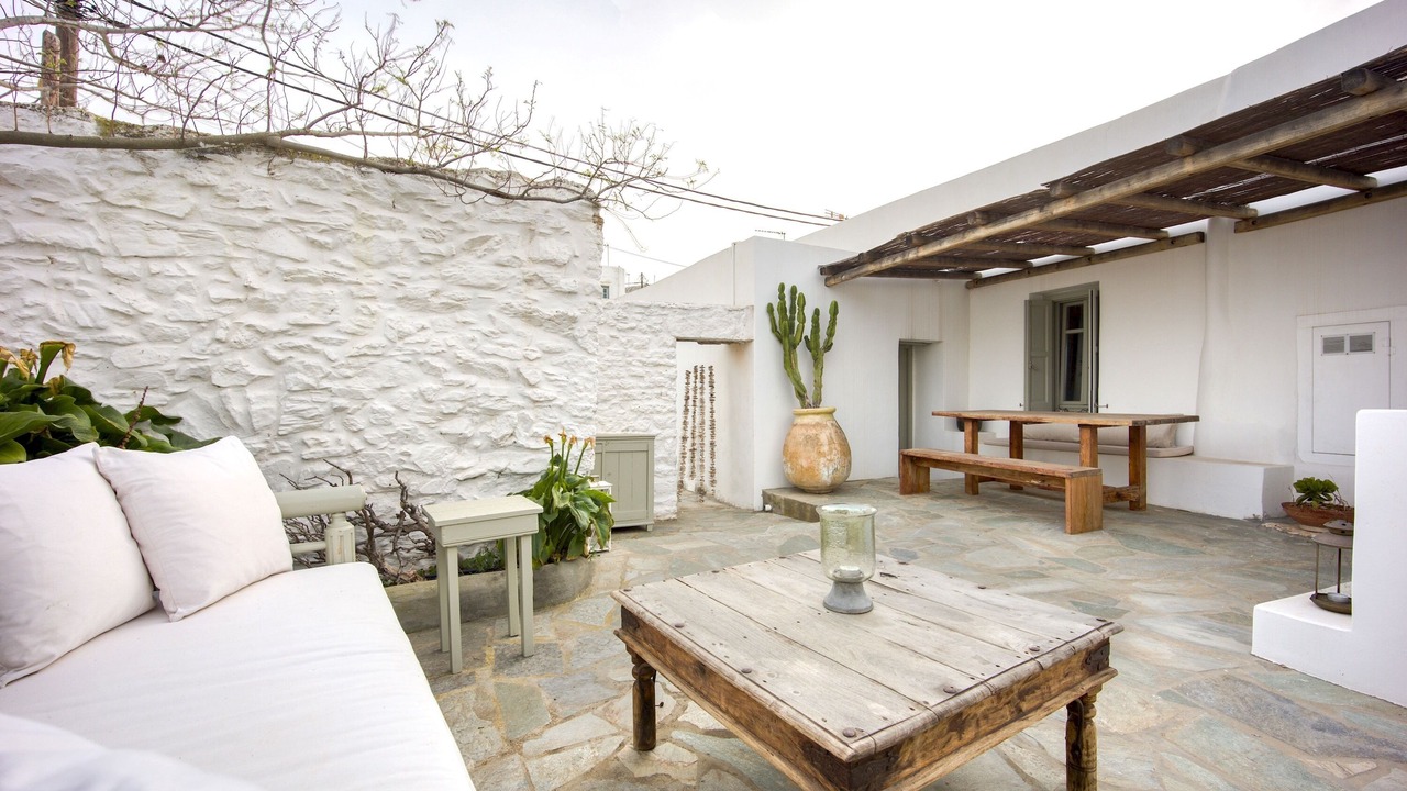 Photo of Outdoor in Folegandros Town