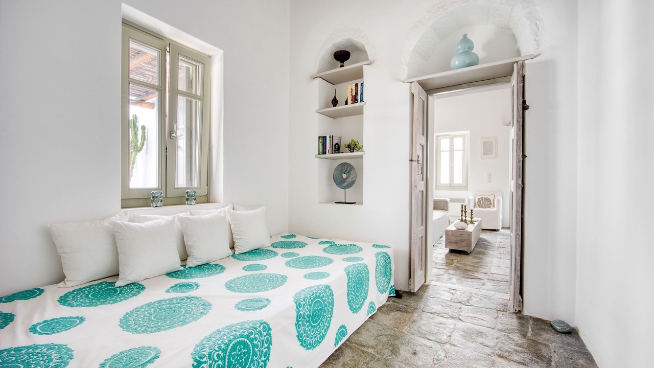 Photo of Bedroom in Folegandros Town