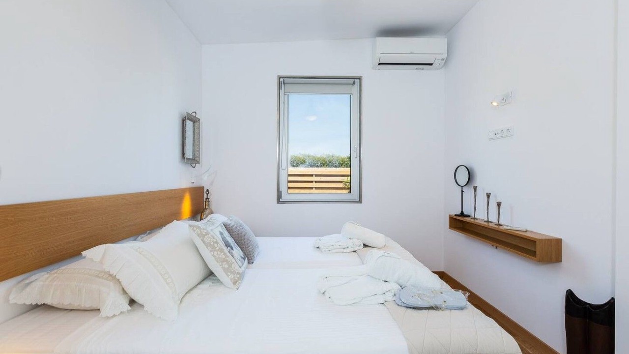 Photo of Bedroom in Pigianos Kampos