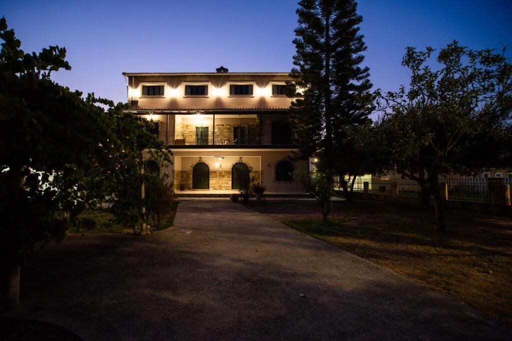 Photo of Outdoor in Molos