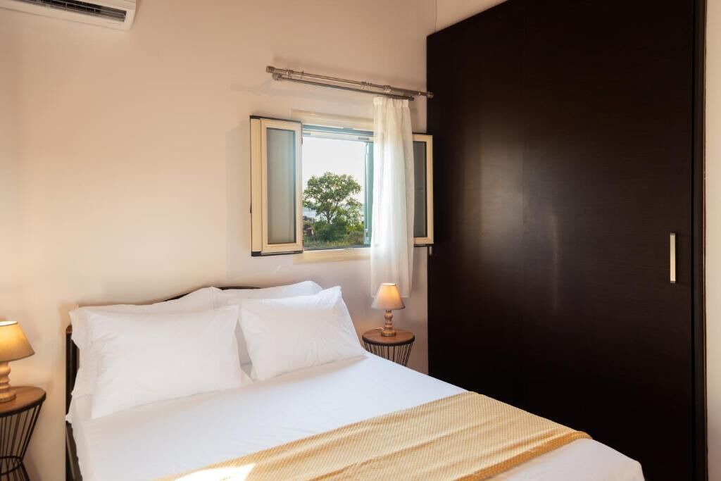 Photo of Bedroom in Molos