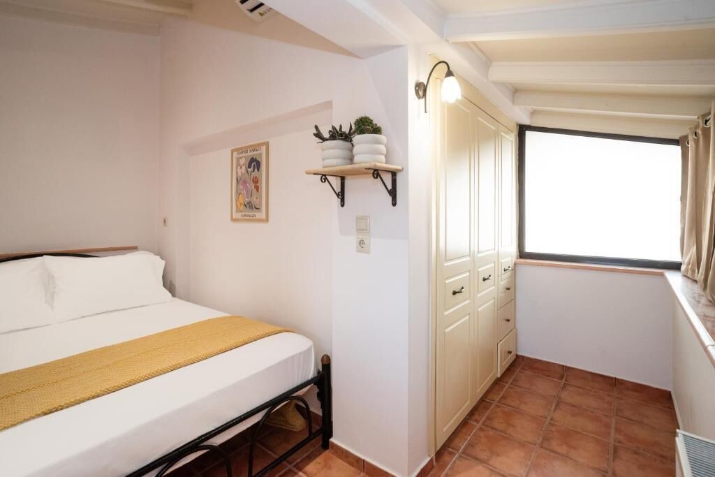 Photo of Bedroom in Molos
