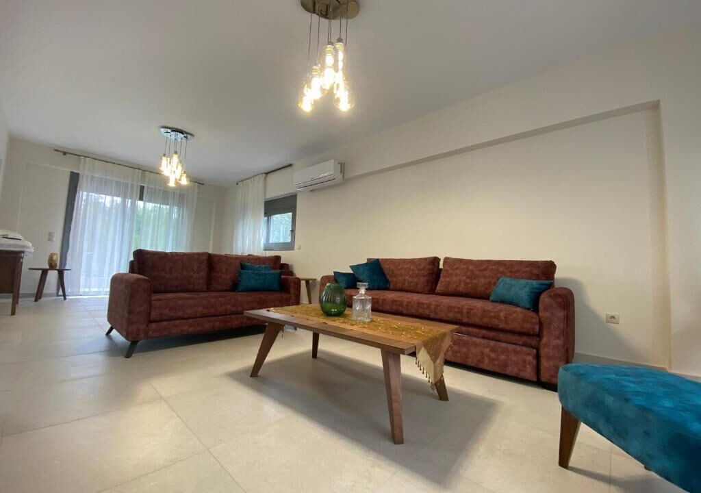 Photo of Livingroom in Kato Diminio
