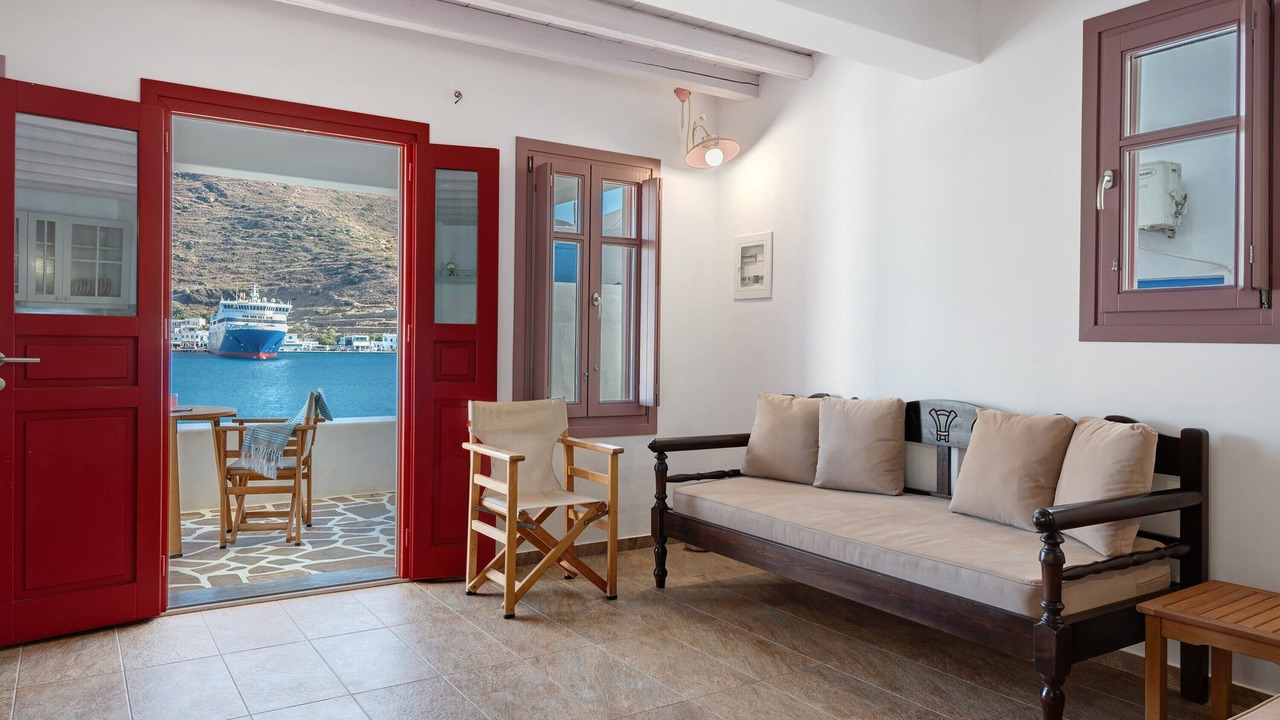 Photo of Livingroom in Katapola