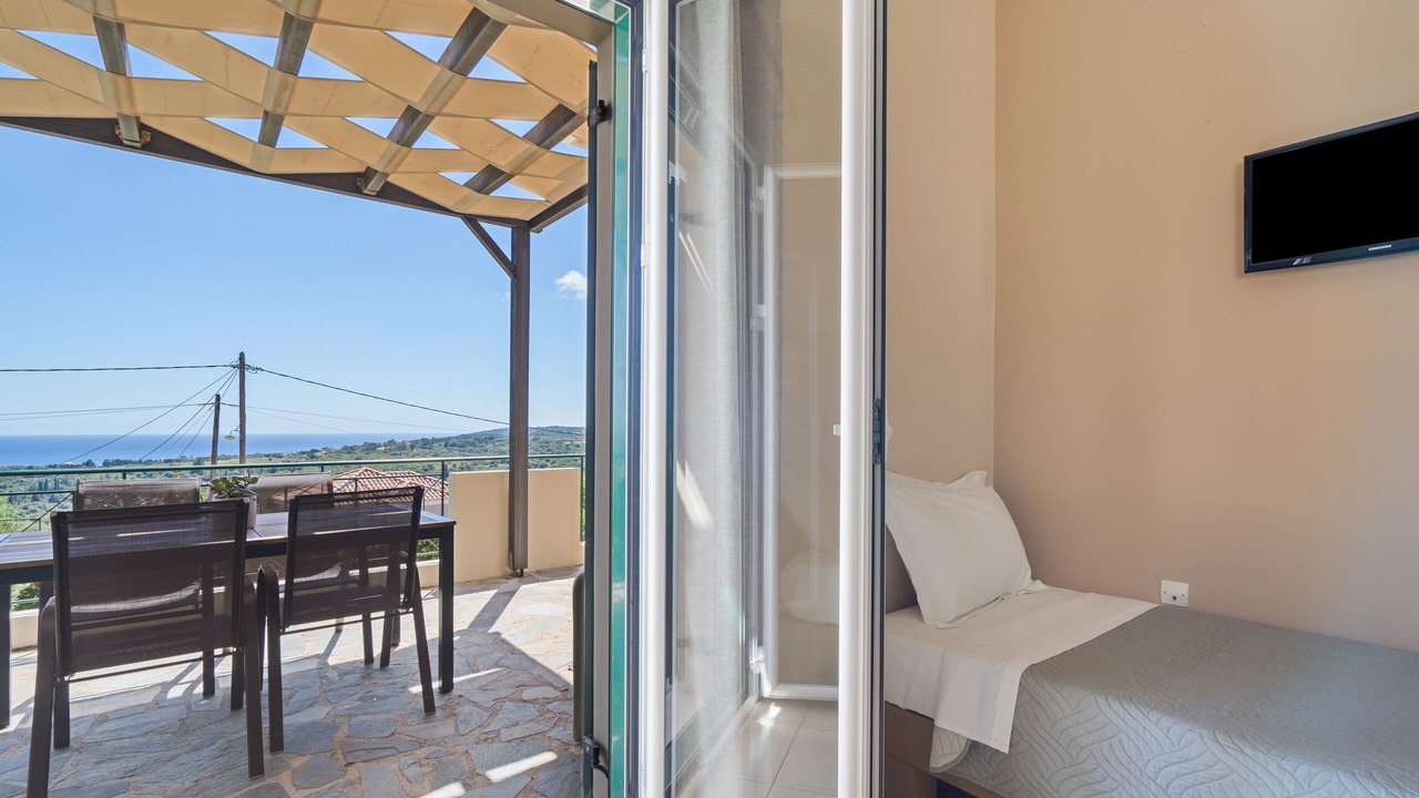 Photo of Bedroom in Leivathos