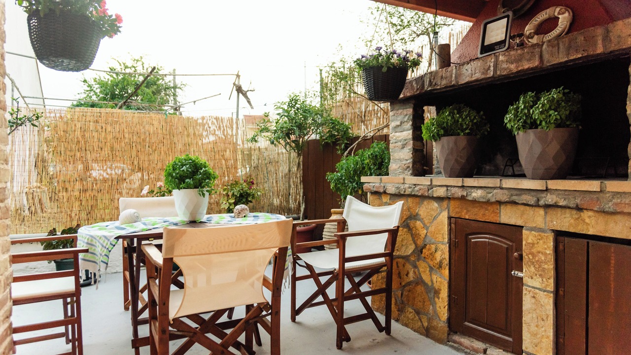 Photo of Outdoor in Melikia