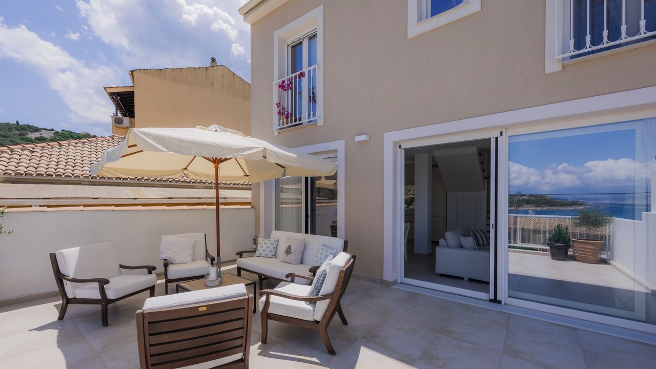 Photo of Patio Balcony in Apraos