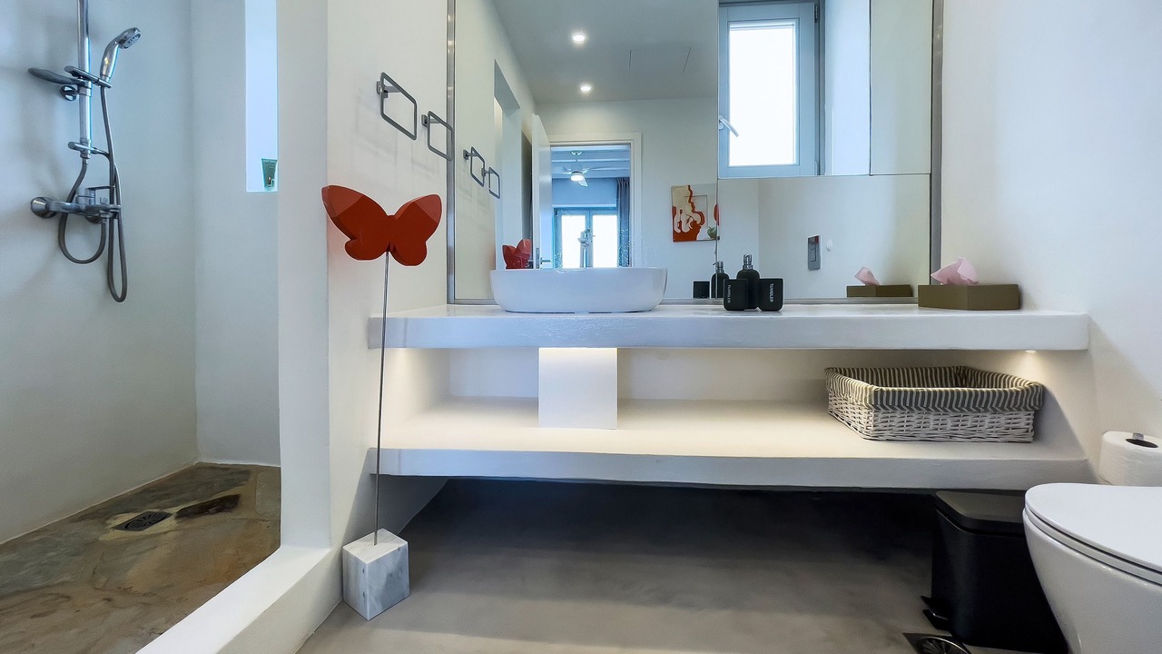 Photo of Bathroom in Antiparos