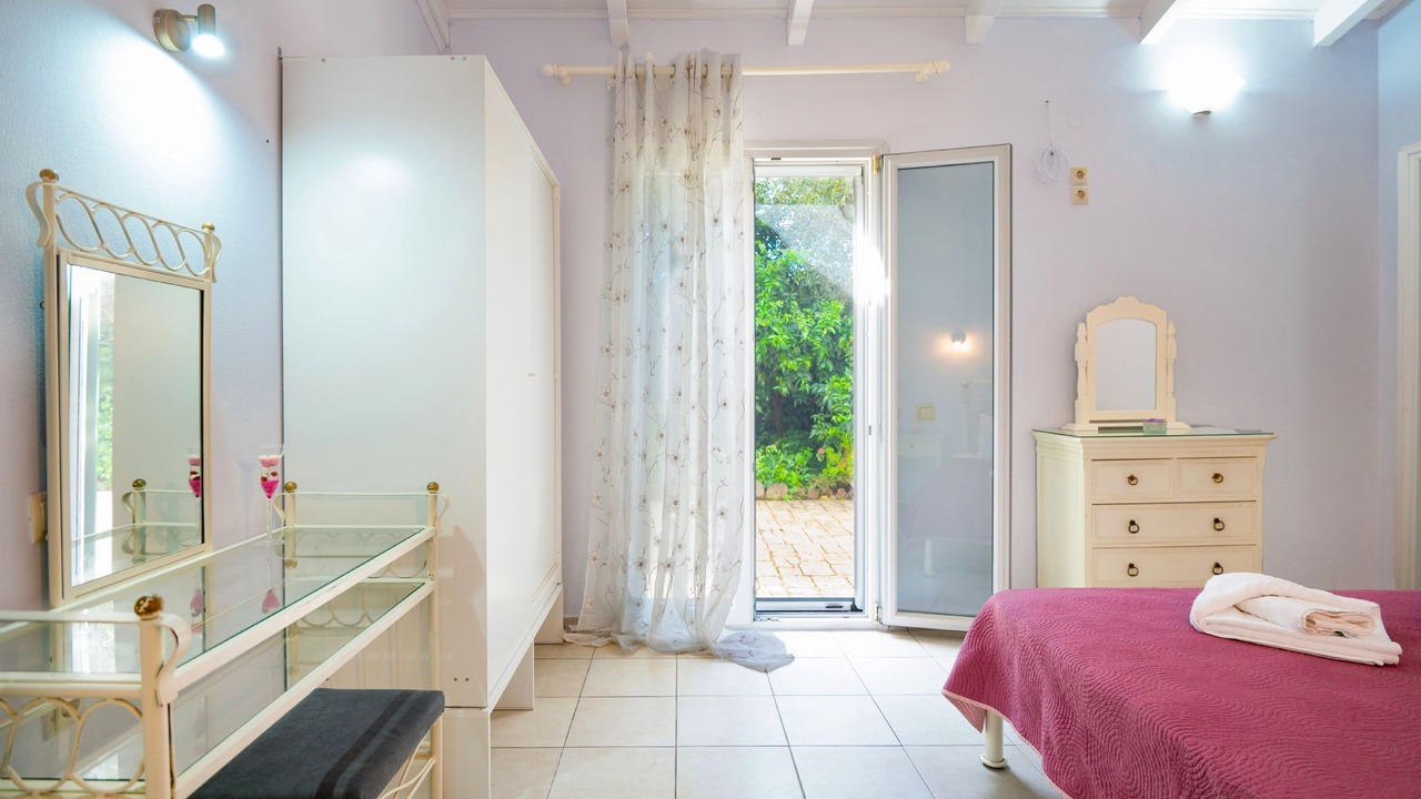 Photo of Bedroom in Chalikounas