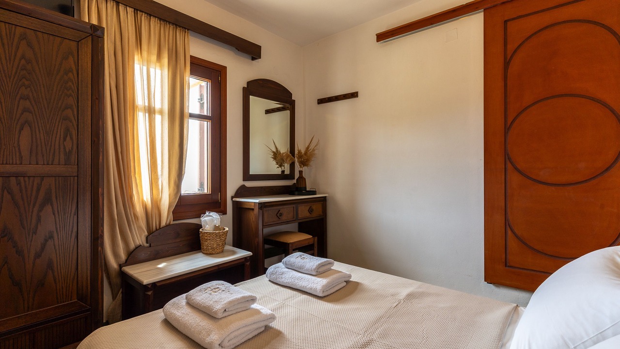 Photo of Bedroom in Platis Gialos