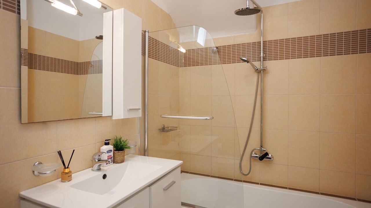 Photo of Bathroom in Astrakeri