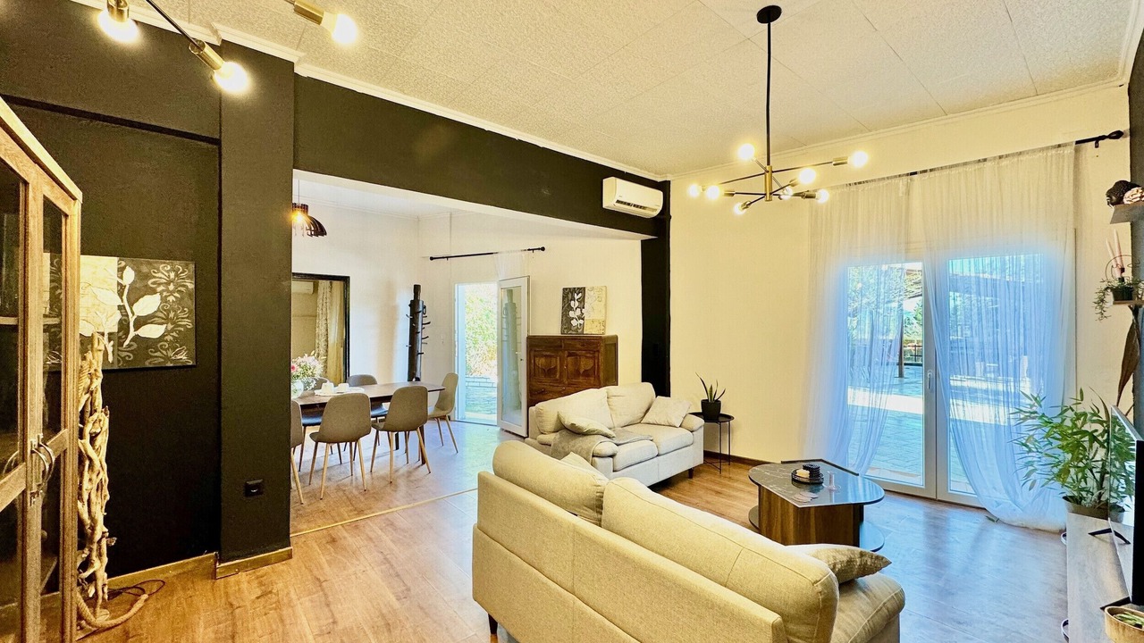 Photo of Livingroom in Dassia