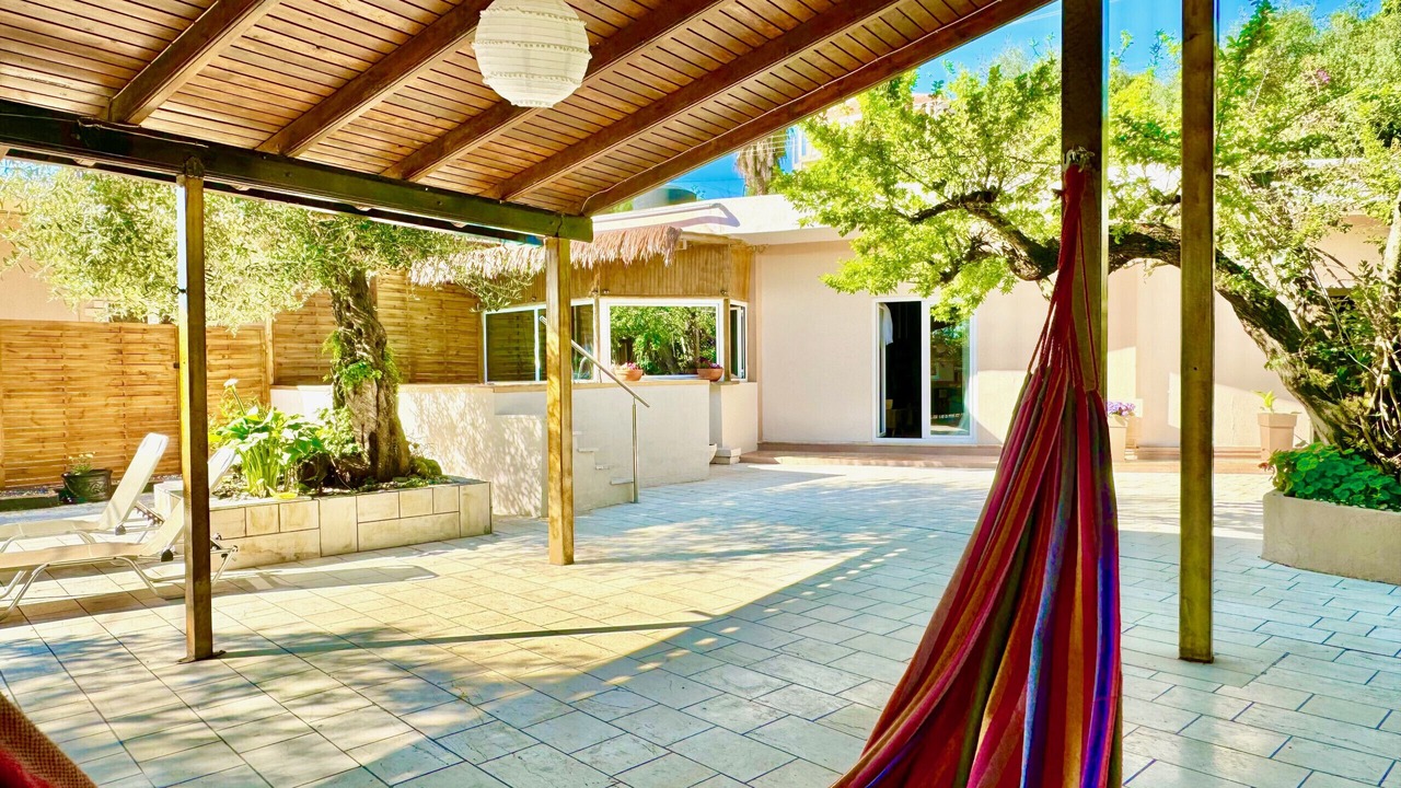 Photo of Patio Balcony in Dassia