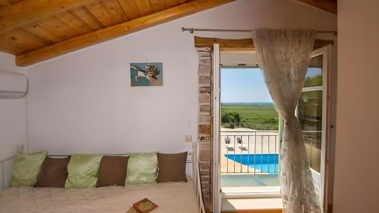 Photo of Bedroom in Peroulion