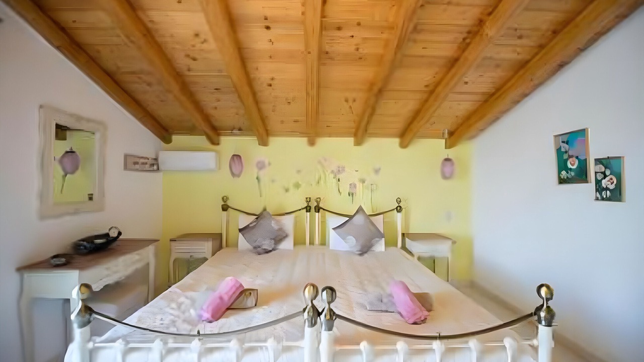 Photo of Bedroom in Peroulion
