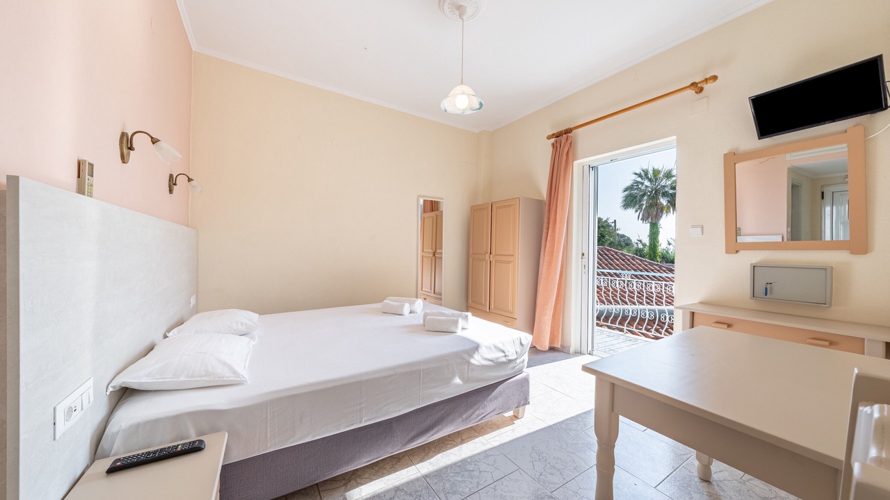 Photo of Bedroom in Parga