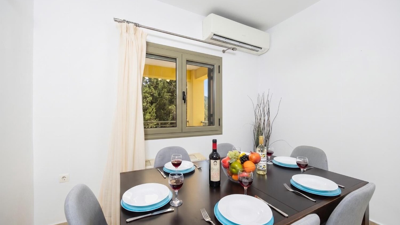 Photo of Livingroom in Mikros Gialos