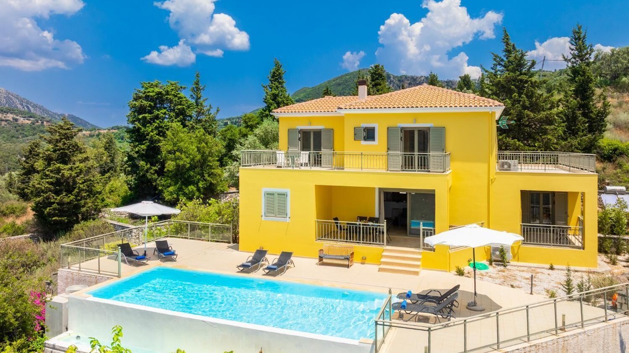 Photo of Outdoor in Mikros Gialos
