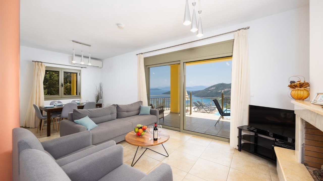 Photo of Livingroom in Mikros Gialos