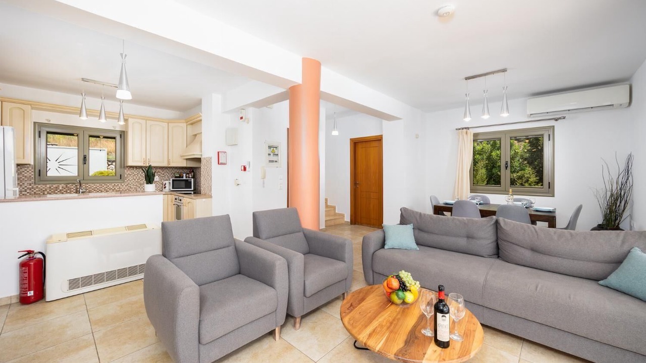 Photo of Livingroom in Mikros Gialos