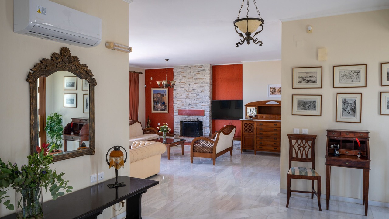 Photo of Livingroom in Giannoudion