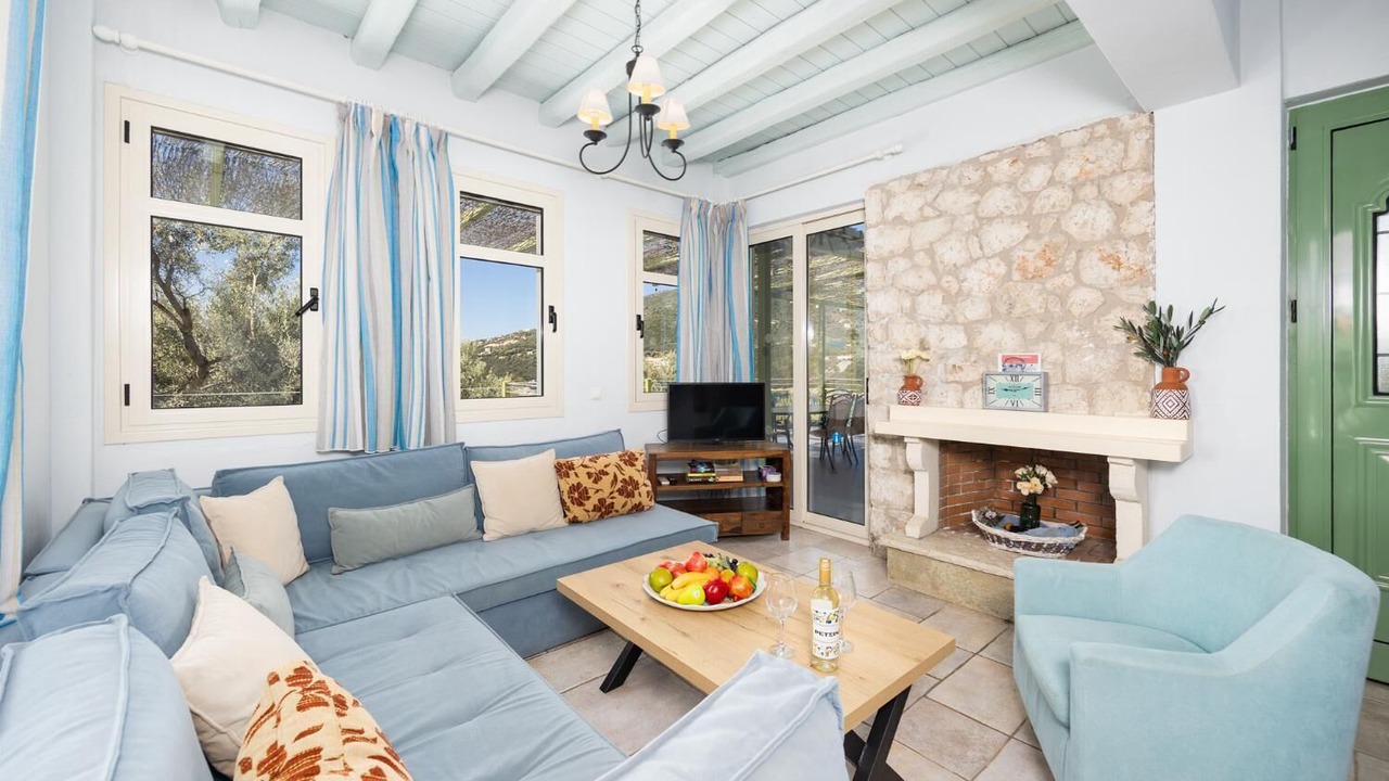 Photo of Livingroom in Sivota