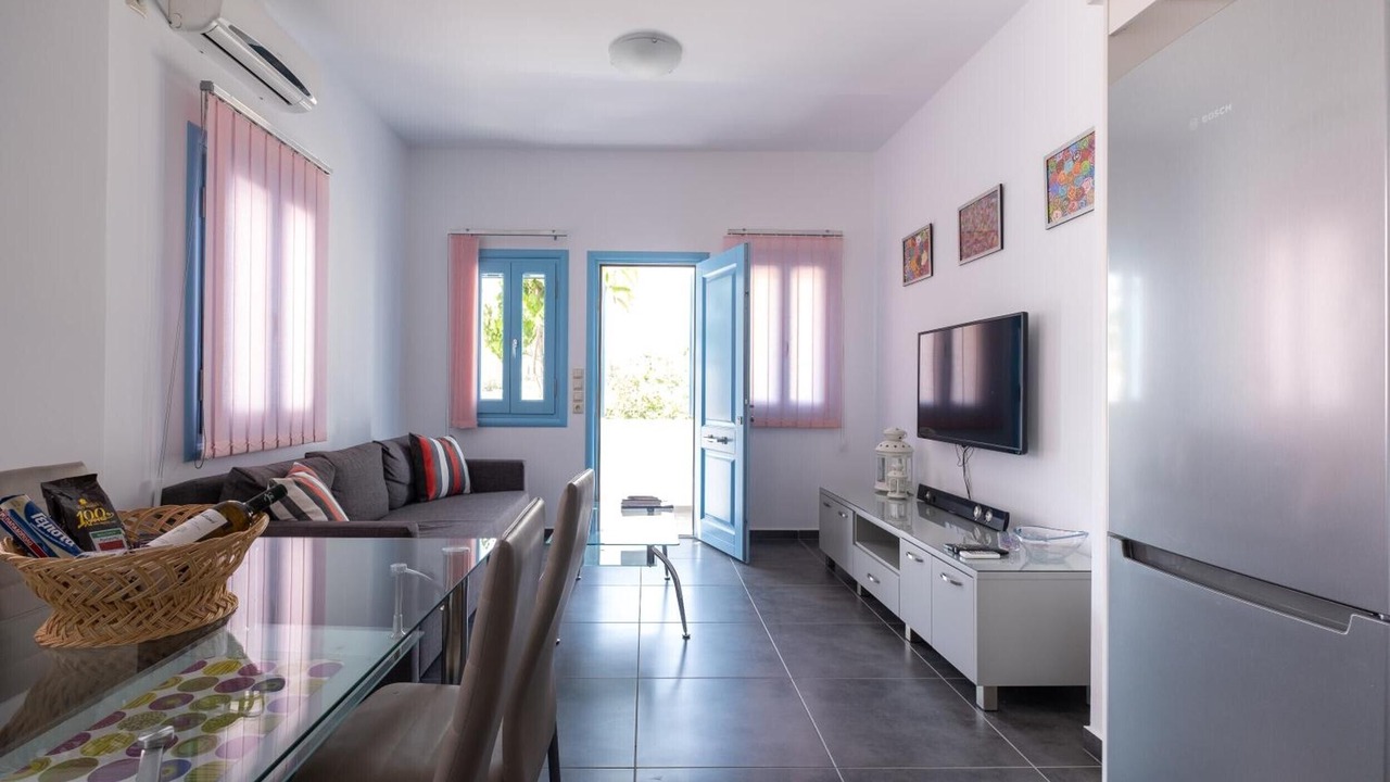 Photo of Livingroom in Perissa