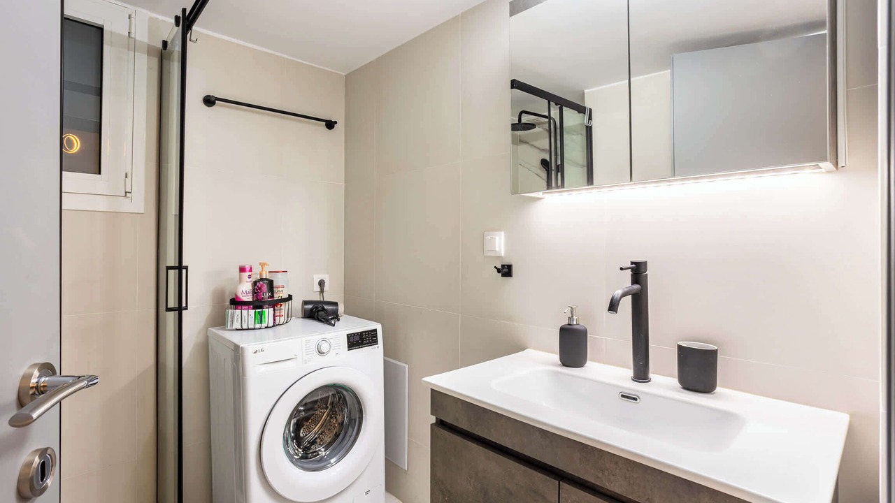 Photo of Bathroom in Ilisia