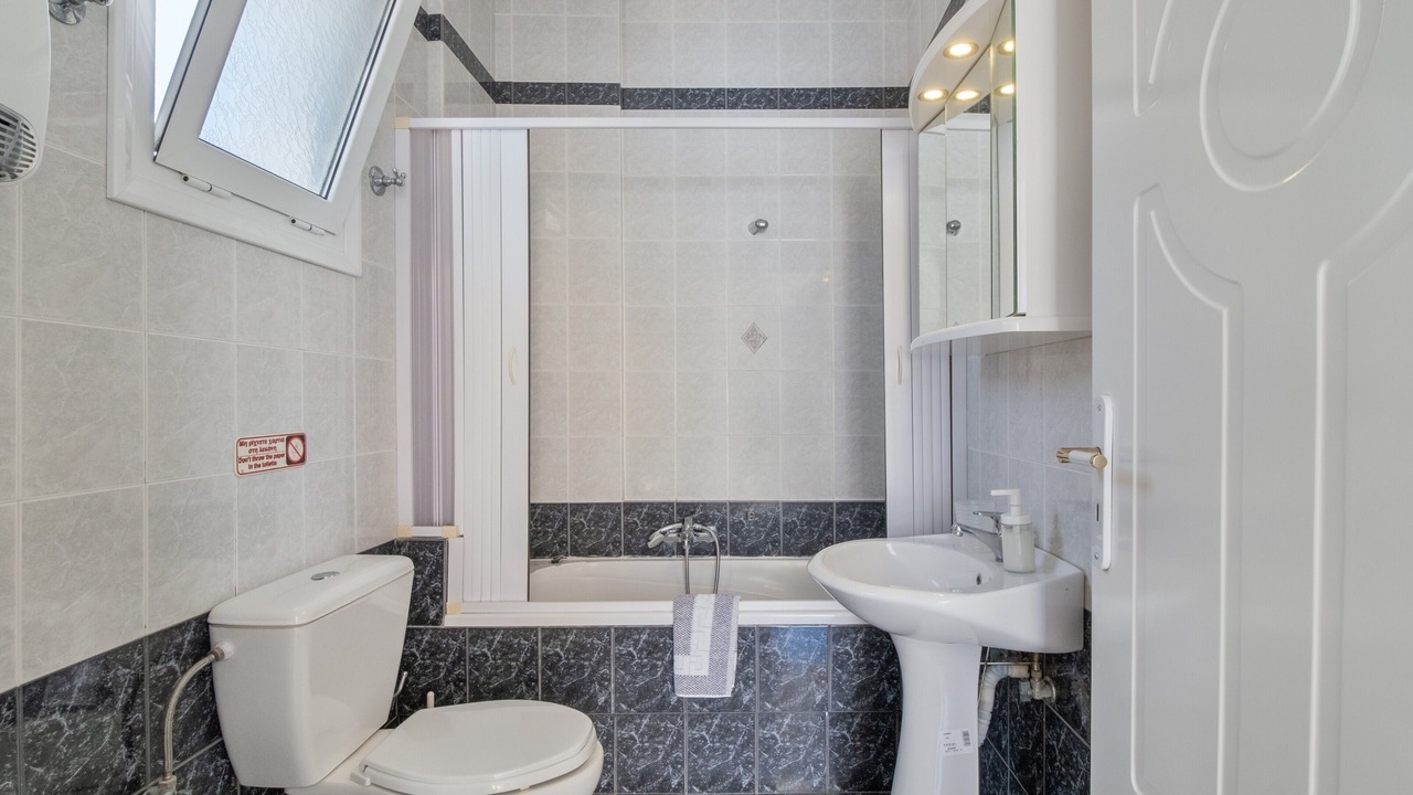 Photo of Bathroom in Agios Ioannis