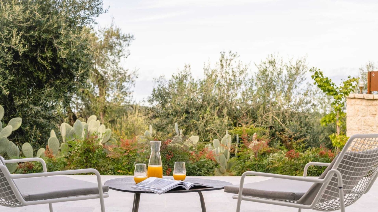 Photo of Patio Balcony in Peroulion