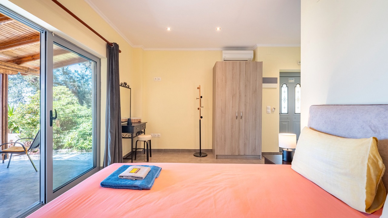 Photo of Bedroom in Sinarades