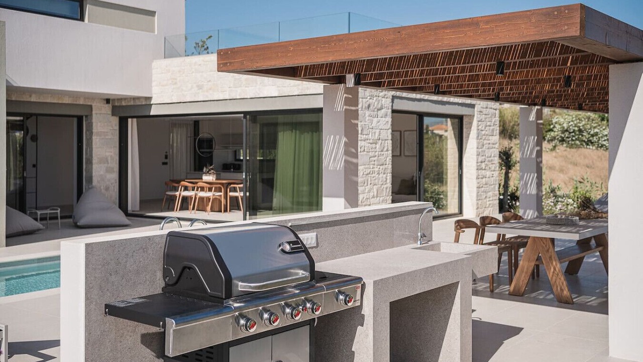 Photo of Outdoor in Pyrgos Psilonerou