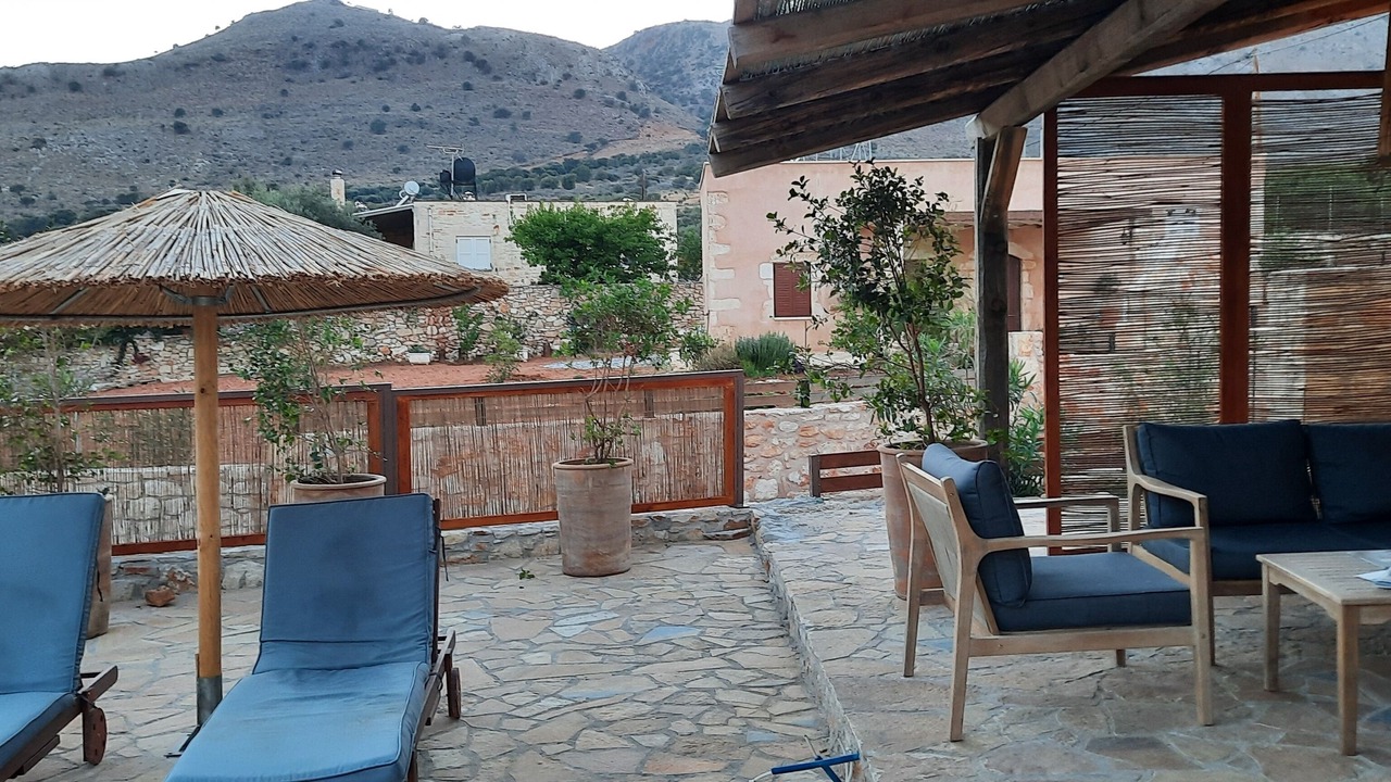 Photo of Patio Balcony in Megala Chorafia