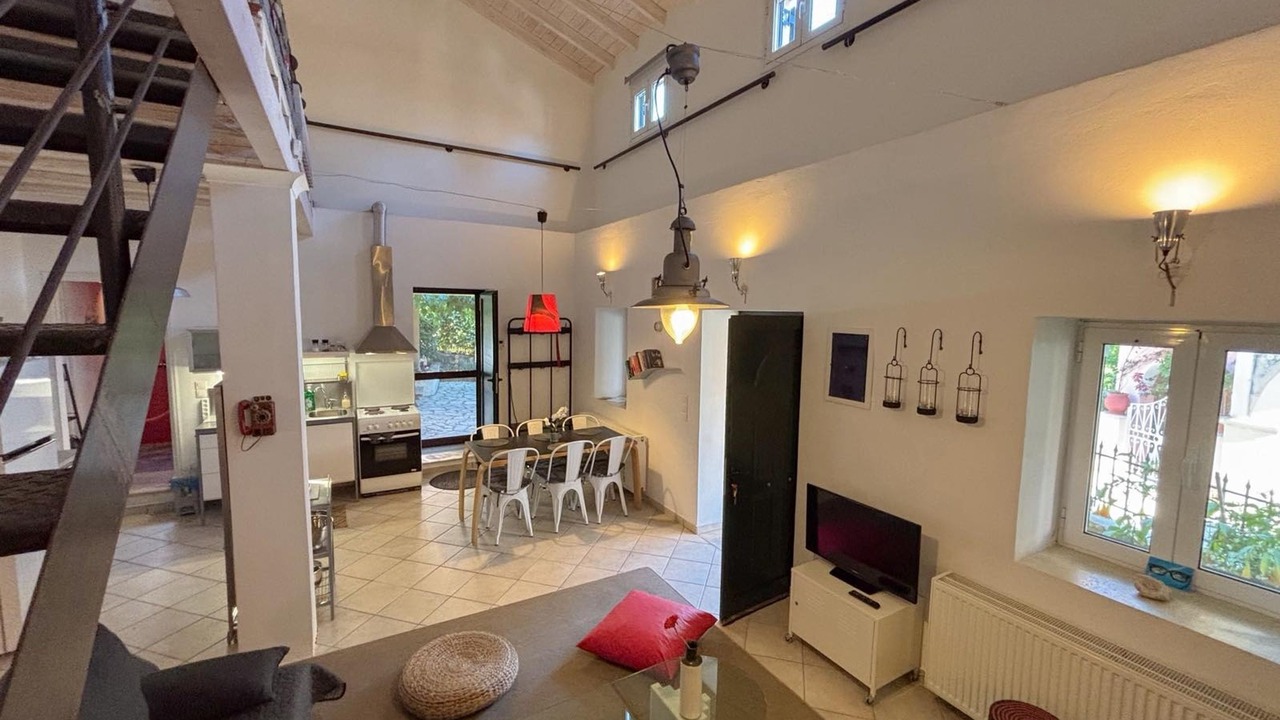 Photo of Livingroom in Achilleio