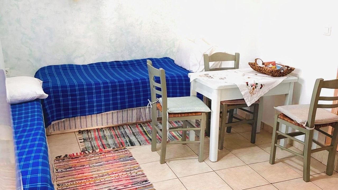 Photo of Bedroom in Ios Town