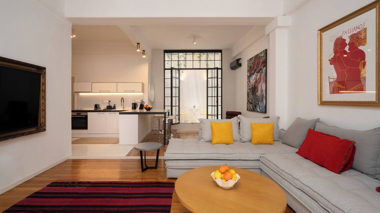 Photo of Livingroom in Psirri