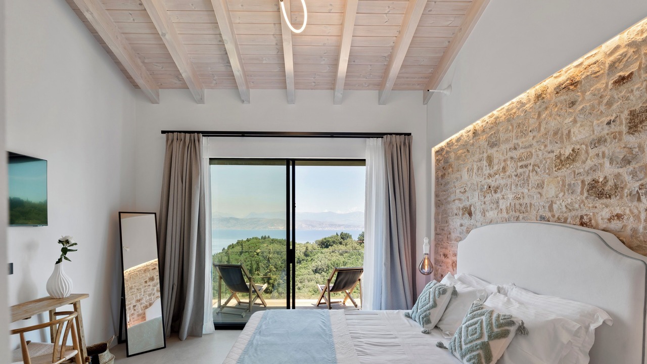 Photo of Bedroom in Petaleia