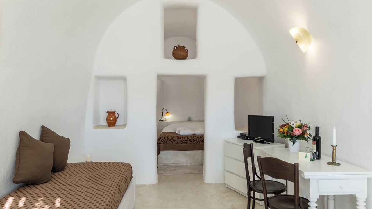 Photo of Bedroom in Oia