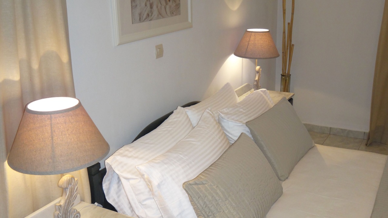 Photo of Bedroom in Drios