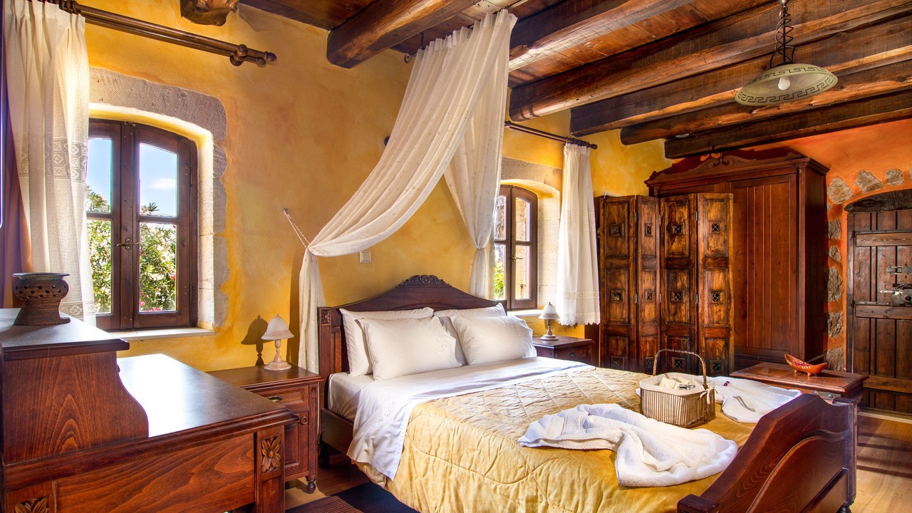 Photo of Bedroom in Samonas