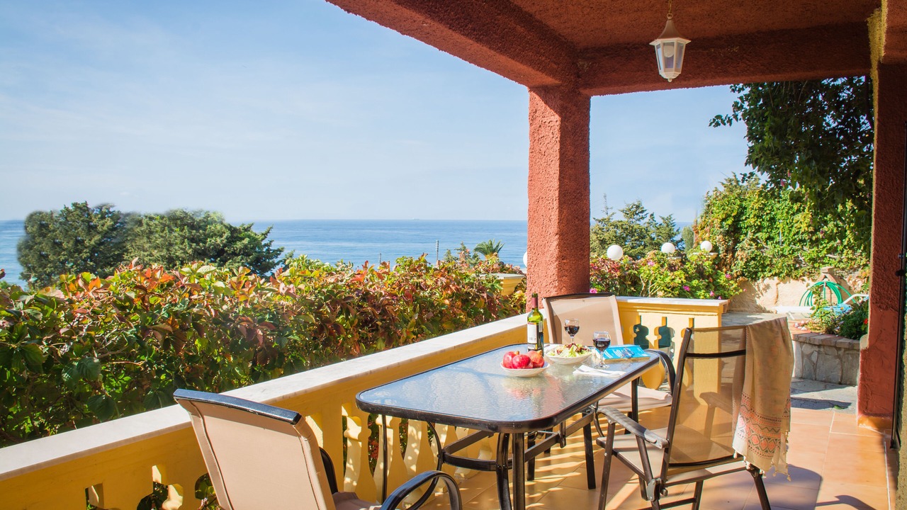Photo of Outdoor in Paramonas