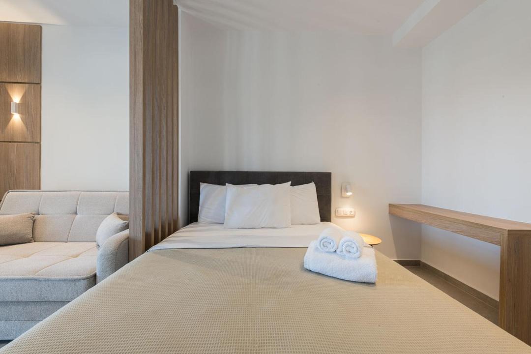 Photo of Bedroom in Polichrono