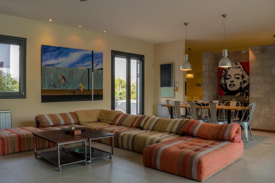 Photo of Livingroom in Argolikon