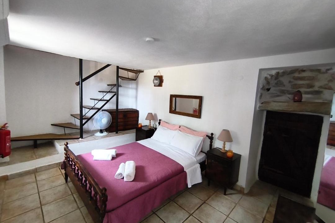 Photo of Bedroom in Omales