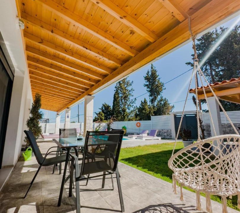 Photo of Patio Balcony in Notos