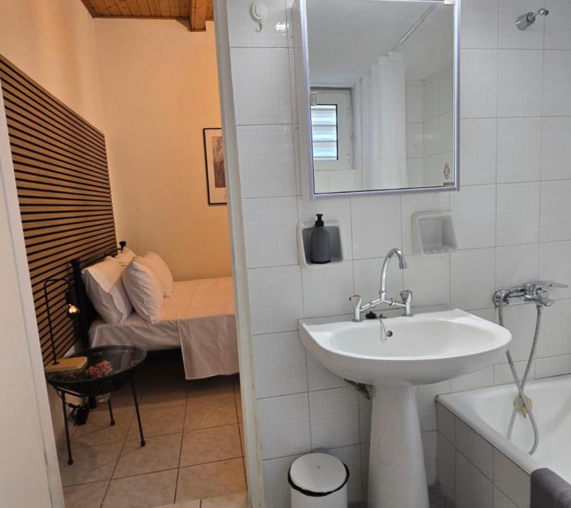 Photo of Bathroom in Petrochori