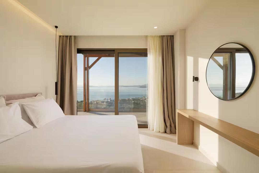 Photo of Bedroom in Ipsos