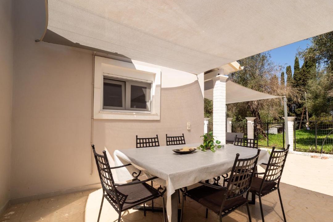 Photo of Patio Balcony in Petriti
