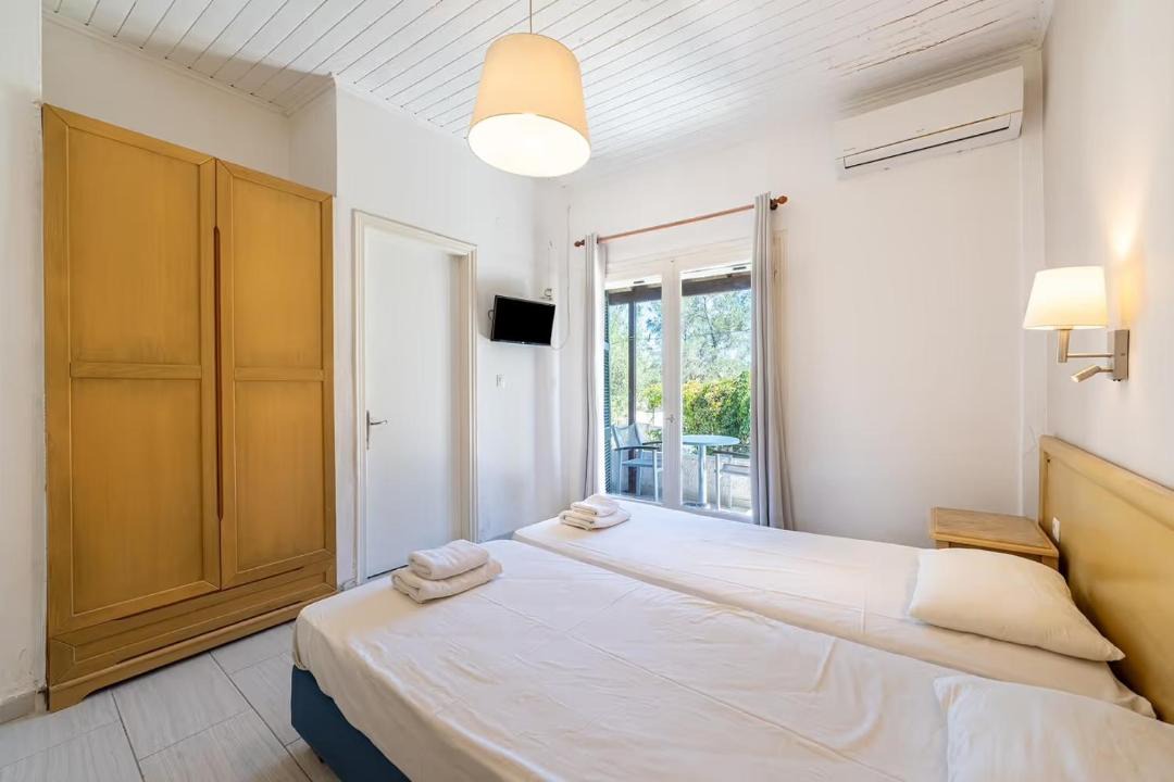 Photo of Bedroom in Molos