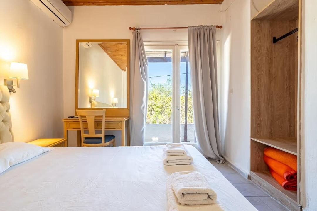 Photo of Bedroom in Molos